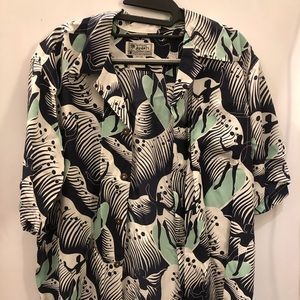 AVANTI HAWAIIAN SHIRT size S